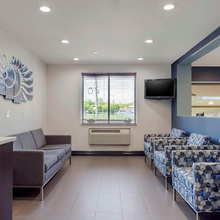 Avion Inn Near Lga Airport, Ascend Hotel Collection Ню Йорк Екстериор снимка