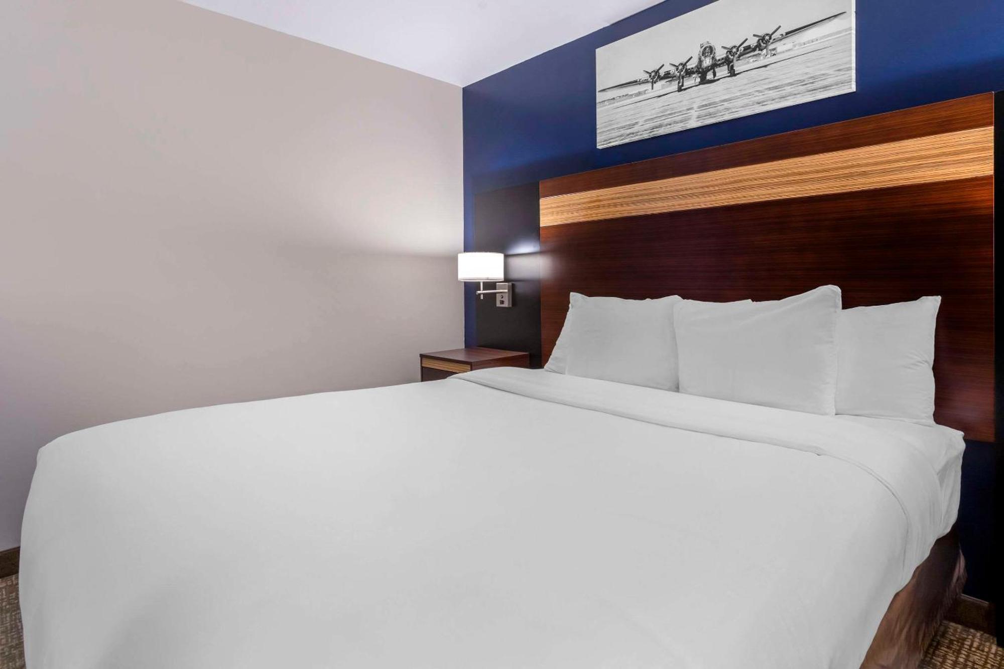 Avion Inn Near Lga Airport, Ascend Hotel Collection Ню Йорк Екстериор снимка
