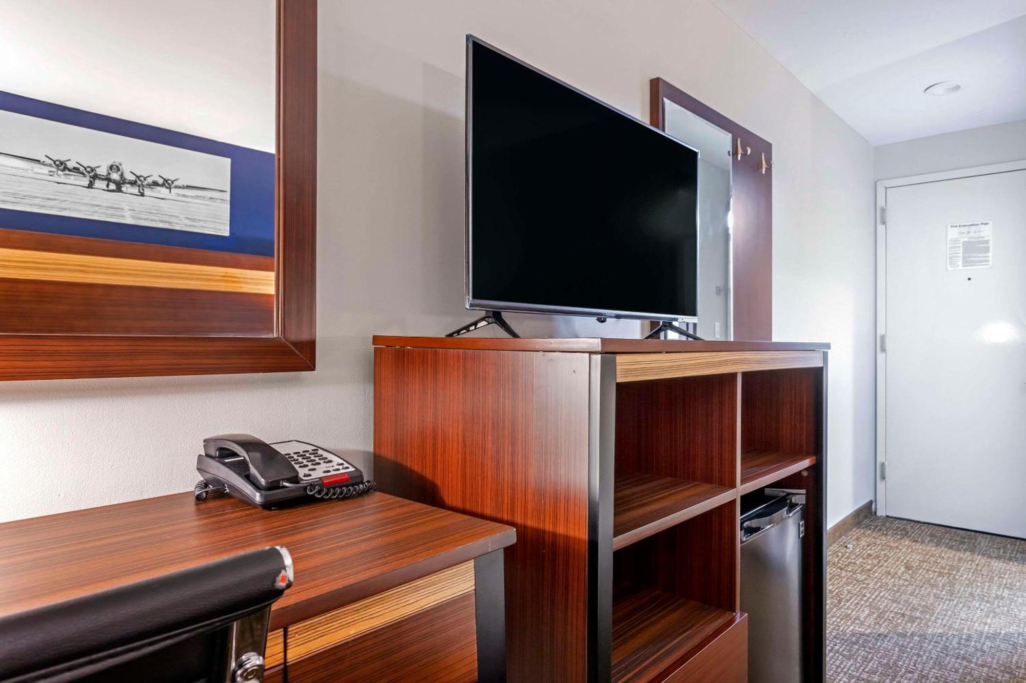 Avion Inn Near Lga Airport, Ascend Hotel Collection Ню Йорк Екстериор снимка