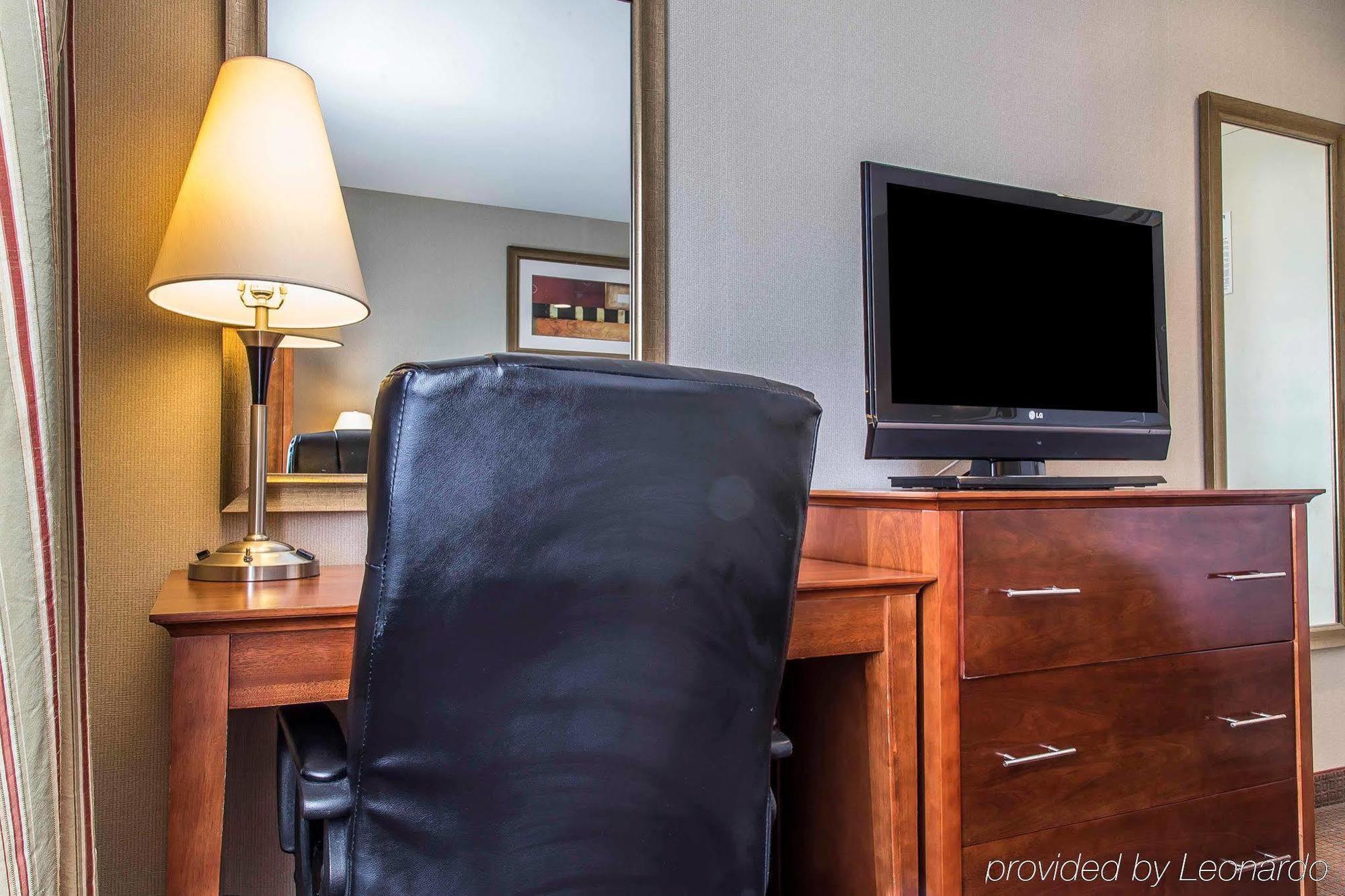 Avion Inn Near Lga Airport, Ascend Hotel Collection Ню Йорк Екстериор снимка