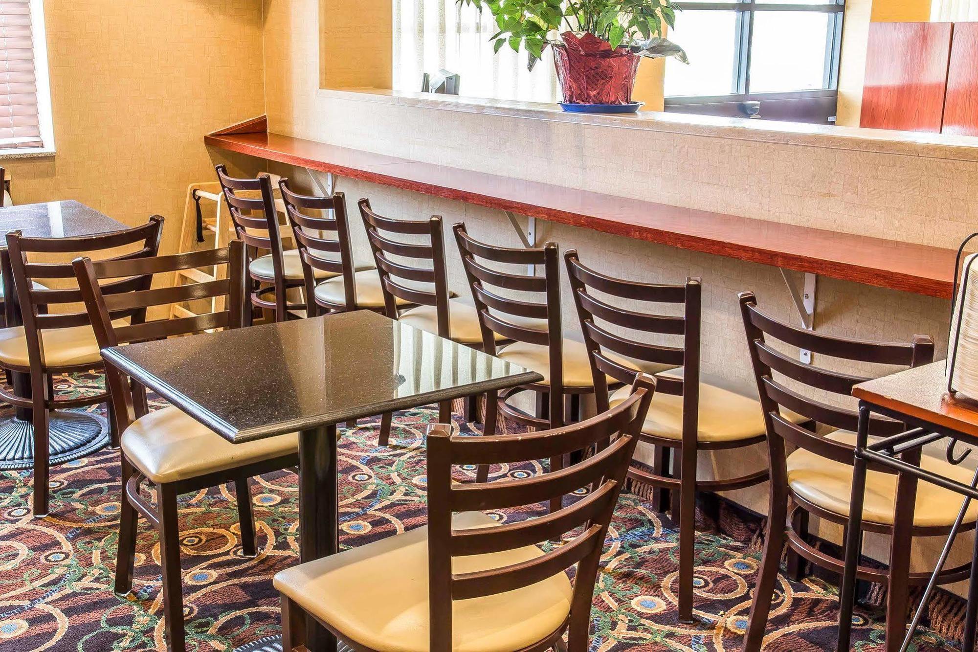 Avion Inn Near Lga Airport, Ascend Hotel Collection Ню Йорк Екстериор снимка